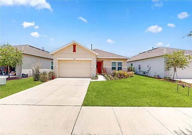 Photo 1 of Single family home for sale at 33941 Sky Blossom Cir, Leesburg, FL 34788 | MLS# S5152190 | Listing updated on 2026-07-30