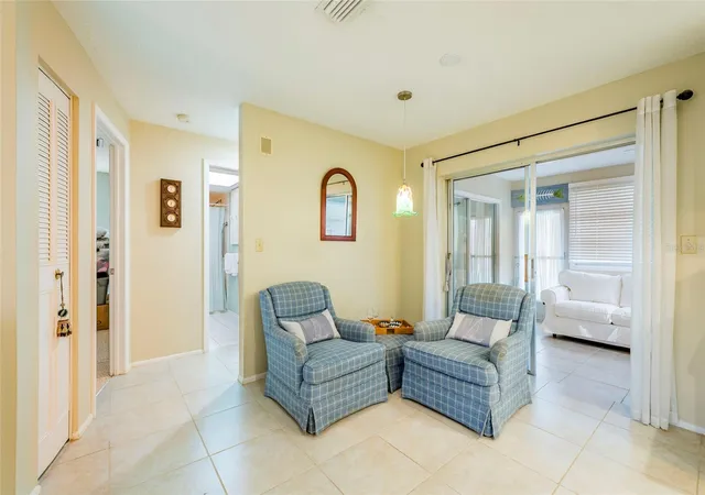 4th image of 4479 Michigan Ln, Clearwater, FL 33762 | MLS# OM726990