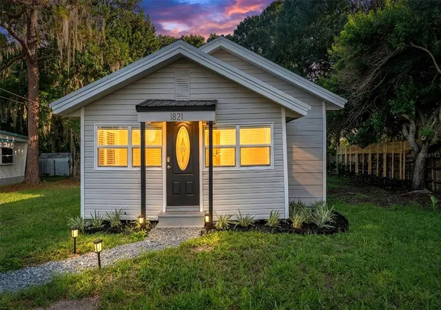 1st image of 1821 W Chase St, Lakeland, FL 33815 | MLS# L4962911
