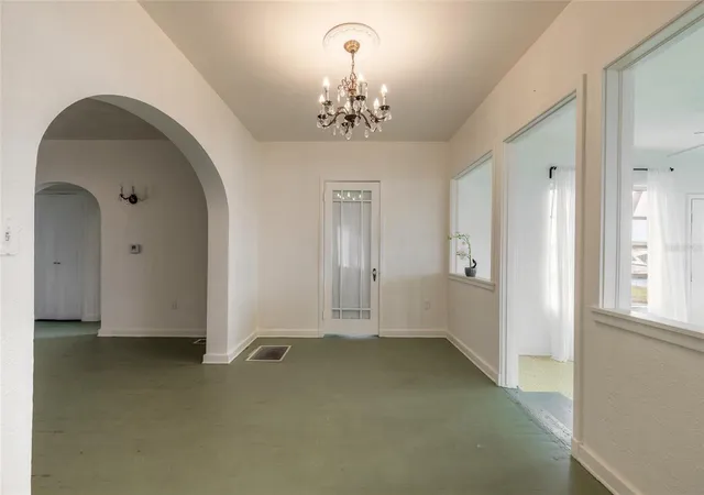 Photo 3 of Single family home for sale at 255 Lexington Dr, Daytona Beach, FL 32114 | MLS# V4949745 | Listing updated on 2026-09-01