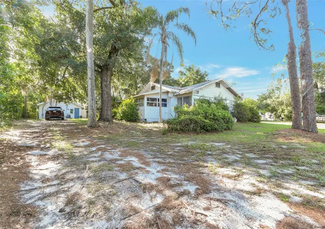 3rd image of 917 Oxford St, Longwood, FL 32750 | MLS# O6418331