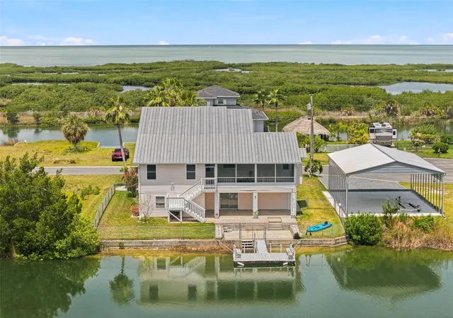 Photo 3 of Single family home for sale at 3342 Turks Cap Dr, Hernando Beach, FL 34607 | MLS# W7886885 | Listing updated on 2026-08-31