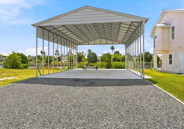 Photo 5 of Single family home for sale at 3342 Turks Cap Dr, Hernando Beach, FL 34607 | MLS# W7886885 | Listing updated on 2026-08-31