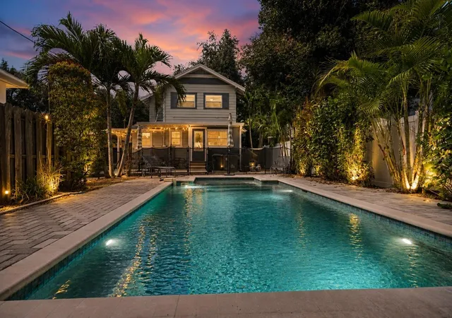 Photo 1 of Single family home for sale at 857 21st Avenue N, Saint Petersburg, FL 33704 | MLS# TB8521155 | Listing updated on 2026-09-20