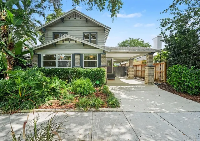 Photo 3 of Single family home for sale at 857 21st Avenue N, Saint Petersburg, FL 33704 | MLS# TB8521155 | Listing updated on 2026-09-20