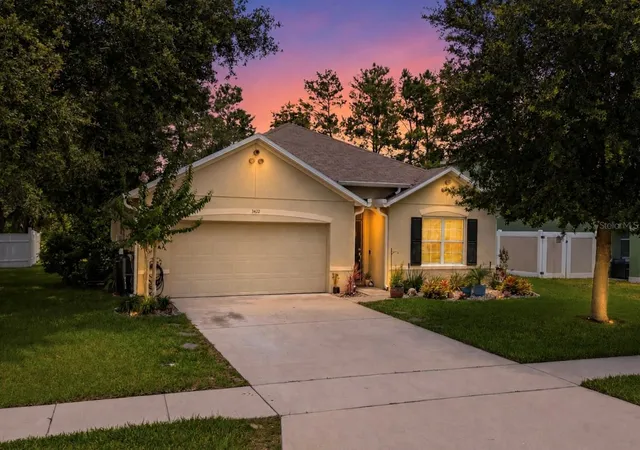 Homes for sale in Deltona, FL | 3422 Berkshire Woods Ter, Deltona, FL 32725 | MLS# O6418378