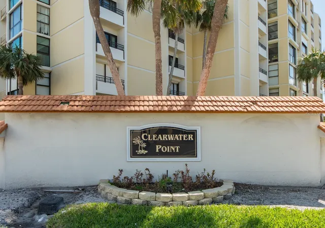 4th image of 800 S Gulfview Blvd #305, Clearwater Beach, FL 33767 | MLS# TB8521192