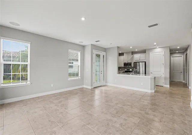 5th image of 10930 Wendover Dr, Palmetto, FL 34221 | MLS# TB8521196