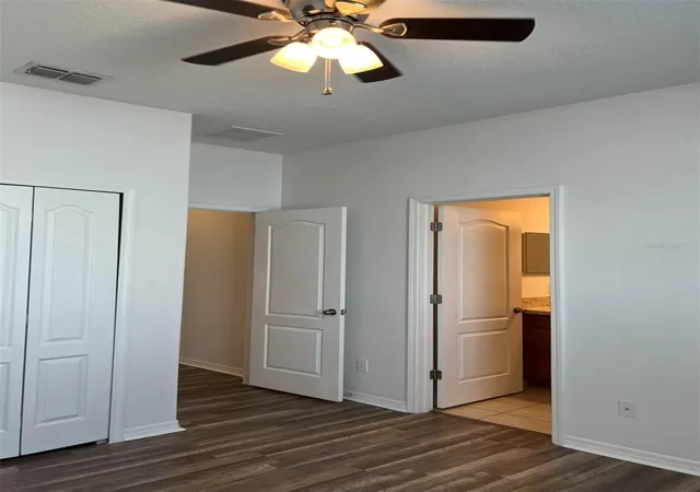 Photo 4 of Single family home for sale at 2735 Carrickton Cir, Orlando, FL 32824 | MLS# O6418385 | Listing updated on 2026-10-02
