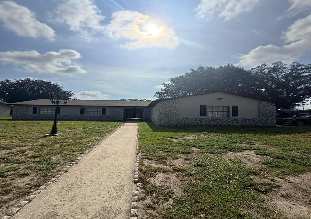 Photo 1 of Single family home for sale at 1241 Angeline Ave, Orlando, FL 32807 | MLS# O6418387 | Listing updated on 2026-09-08