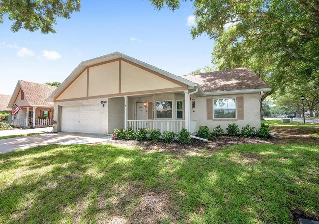 3rd image of 8560 Sw 90Th St #E, Ocala, FL 34481 | MLS# OM727013