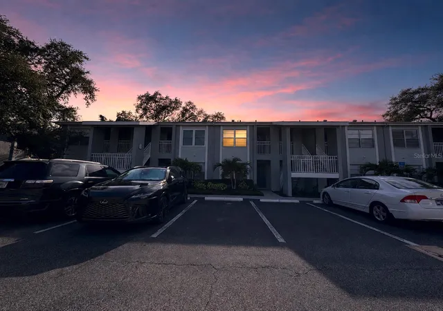 Photo 1 of Condo for sale at 5440 S Macdill Ave #1I, Tampa, FL 33611 | MLS# A4697582 | Listing updated on 2026-10-07