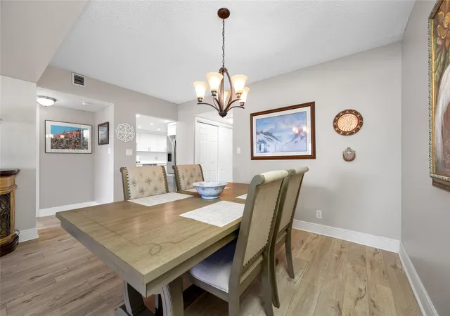 5th image of 1621 Gulf Blvd #706, Clearwater Beach, FL 33767 | MLS# TB8521213