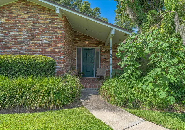 Photo 2 of Single family home for sale at 2137 Se 11th Street, Ocala, FL 34471 | MLS# OM727018 | Listing updated on 2026-08-24