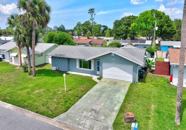 33rd image of 1309 Suwanee Rd, Daytona Beach, FL 32114 | MLS# V4949754
