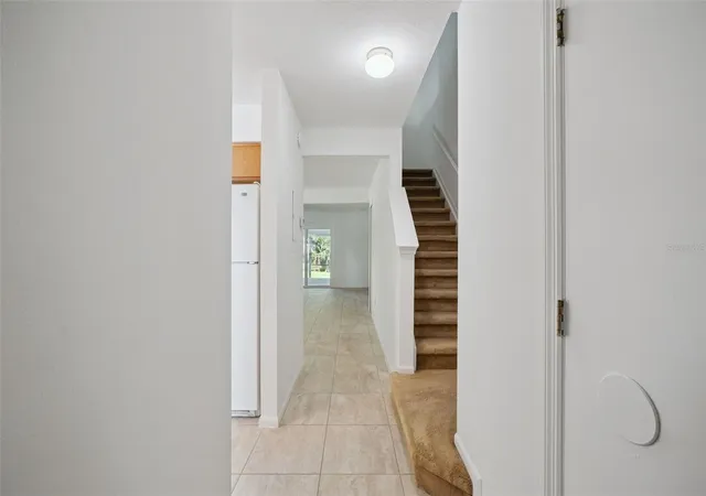 Photo 3 of Townhouse for sale at 498 Green Spring Cir, Winter Springs, FL 32708 | MLS# O6418425 | Listing updated on 2026-10-04