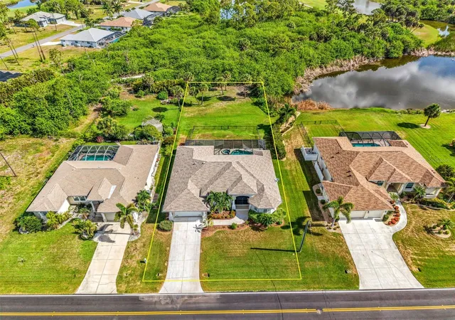 2nd image of 1146 Rotonda Cir, Rotonda West, FL 33947 | MLS# C7527551