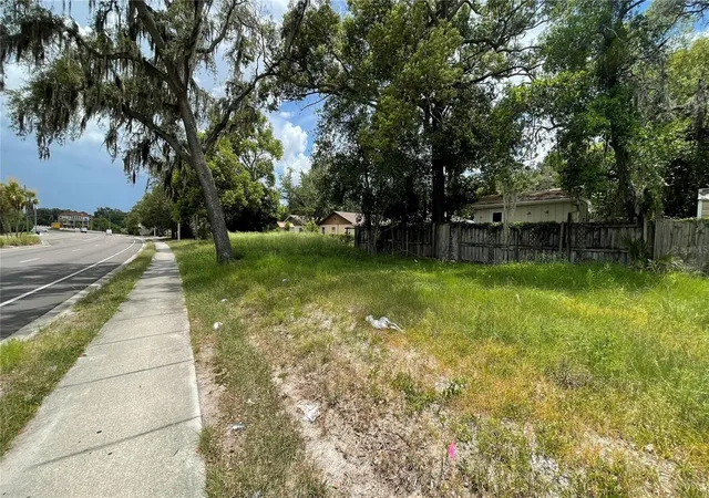 3rd image of 7016 N 40th St, Tampa, FL 33604 | MLS# TB8521256