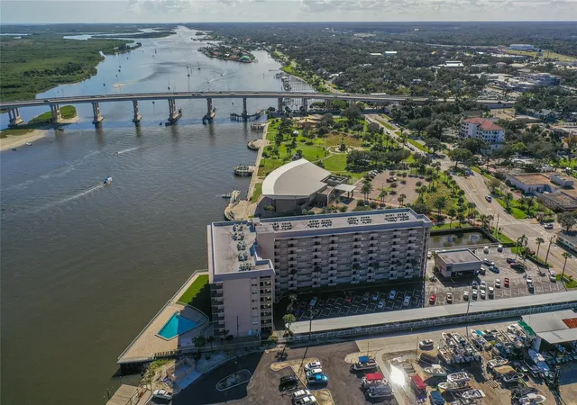 2nd image of 101 N Riverside Dr, New Smyrna Beach, FL 32168