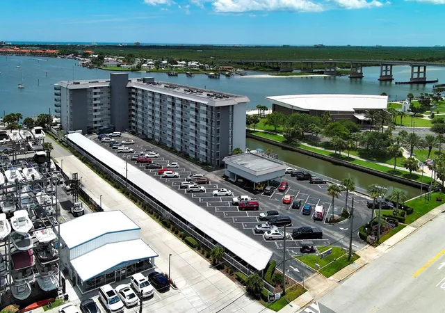 2nd image of 101 N Riverside Dr, NEW SMYRNA BEACH, FL 32168