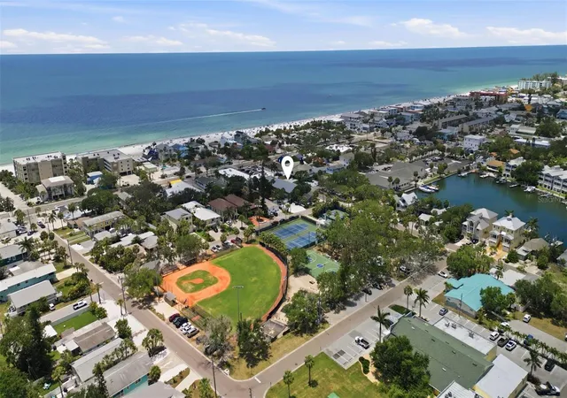 2nd image of 109 16Th Ave, INDIAN ROCKS BEACH, FL 33785