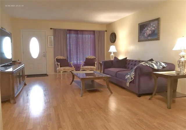 Homes for sale in Clearwater, FL | 2457 Ecuadorian Wy #73, Clearwater, FL 33763 | MLS# W7886897
