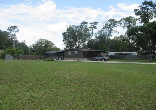 2nd image of 2300 Se 173rd Ave, Silver Springs, FL 34488 | MLS# OM727031