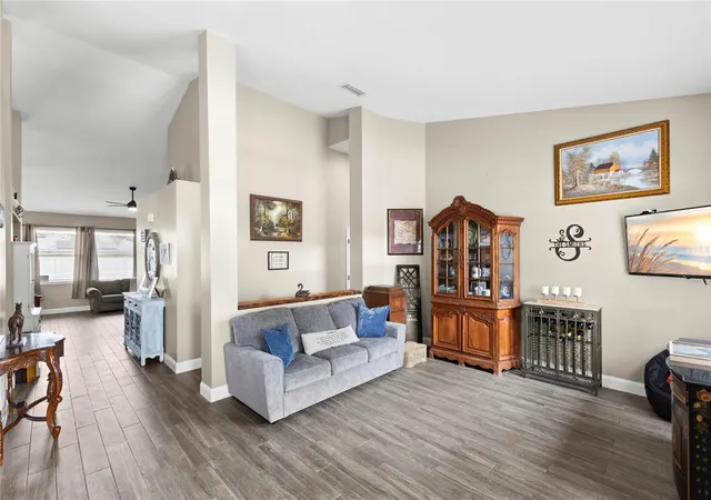 Homes for sale in Valrico, FL | 4038 Lithia Ridge Blvd, Valrico, FL 33596 | MLS# TB8521292