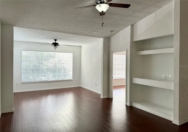 Listing Photo 1 - Condo for sale in building located at 13028 Plantation Park Cir, Orlando, FL 32821 - Unit #1226
