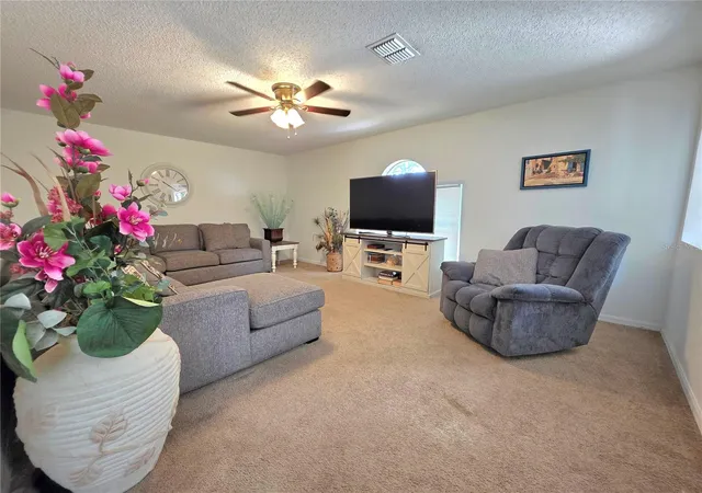 Photo 3 of Single family home for sale at 9055 Pemberton St, Spring Hill, FL 34608 | MLS# W7886900 | Listing updated on 2026-08-18