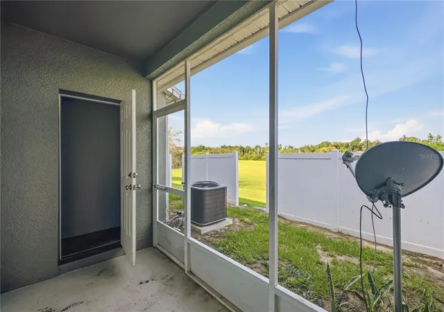 5th image of 4471 Sw 49Th Ave, Ocala, FL 34474 | MLS# OM727037