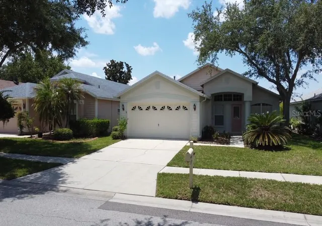 Photo 2 of Single family home for sale at 18014 Arbor Crst Dr, Tampa, FL 33647 | MLS# TB8521306 | Listing updated on 2026-06-21