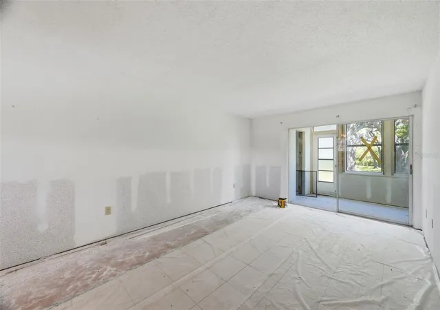 Listing Photo 4 - Condo for sale in building located at 4829 Onyx Ln, NEW PORT RICHEY, FL 34652 - Unit #102