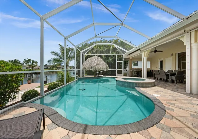 Homes for sale in Cape Coral, FL | 2106 Se 20Th Ln, Cape Coral, FL 33990 | MLS# C7527562
