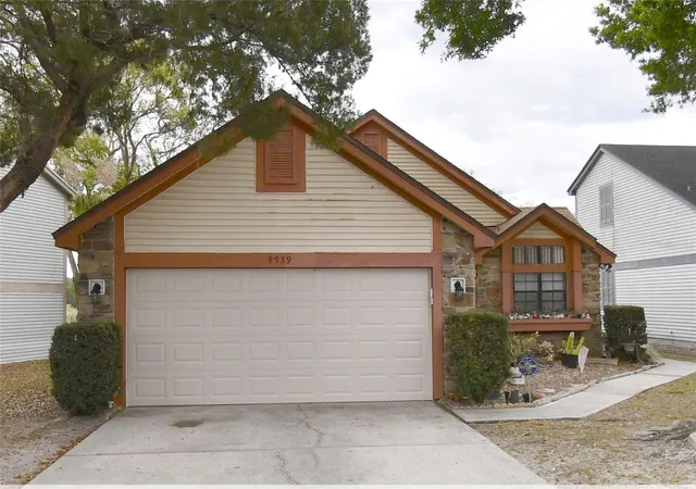 1st image of 9939 Aloma Bend Ln, Oviedo, FL 32765 | MLS# O6418475