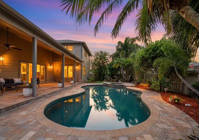 Photo 2 of Single family home for sale at 2917 Sandpiper Pl, Clearwater, FL 33762 | MLS# TB8521322 | Listing updated on 2026-09-22