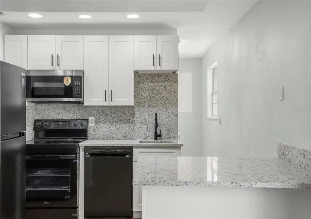 4th image of 1067 Lyric Dr, Deltona, FL 32738 | MLS# O6418479
