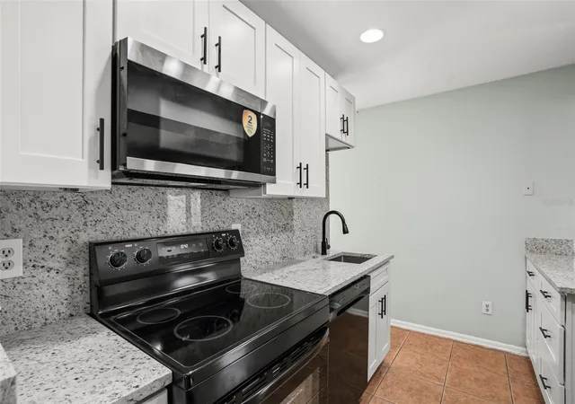 5th image of 1067 Lyric Dr, Deltona, FL 32738 | MLS# O6418479