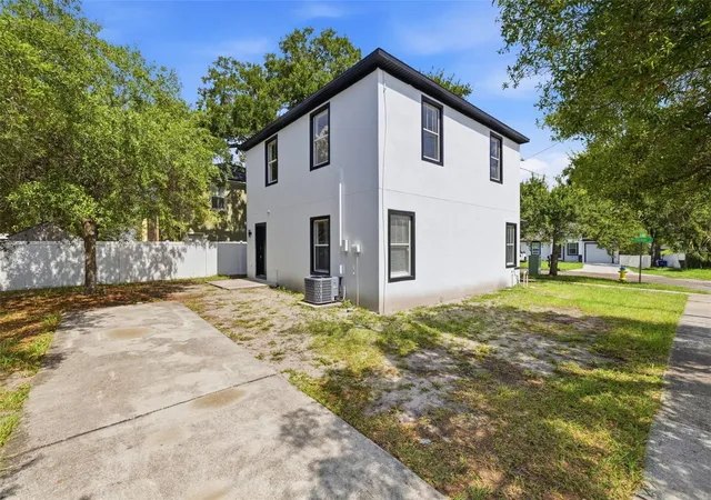 Photo 21 of Single family home for sale at 319 E Hanlon St, Tampa, FL 33604 | MLS# TB8521332 | Listing updated on 2026-09-15