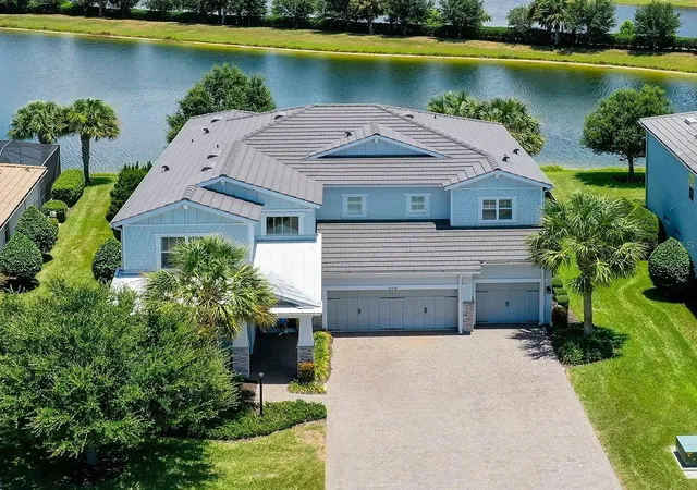 Photo 2 of Single family home for sale at 12318 Blue Hl Trl, Bradenton, FL 34211 | MLS# A4697629 | Listing updated on 2026-10-16