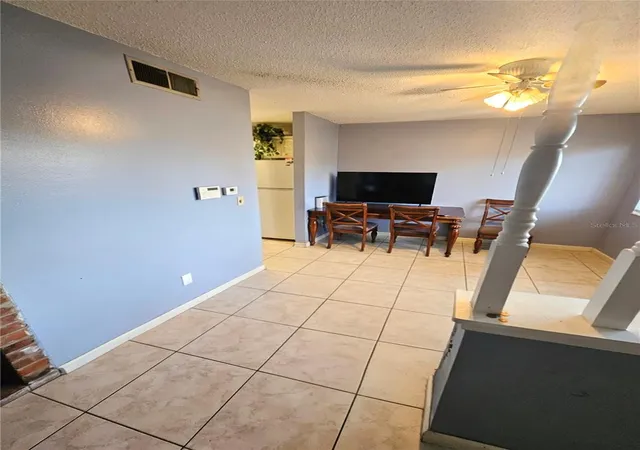 Photo 2 of Condo for sale at 5084 Downing St #2, Orlando, FL 32839 | MLS# O6418502 | Listing updated on 2026-09-19