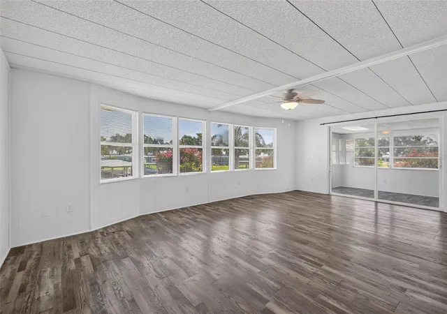Photo 3 of Manufactured home for sale at 34312 Carl Rd, Leesburg, FL 34788 | MLS# G5114059 | Listing updated on 2026-10-07