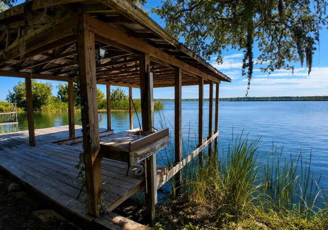 Homes for sale in Lake Panasoffkee, FL | 4136 Cr 400, Lake Panasoffkee, FL 33538 | MLS# O6418508