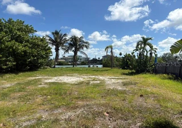 2nd image of 14065 N Bayshore Dr, Madeira Beach, FL 33708 | MLS# TB8521365