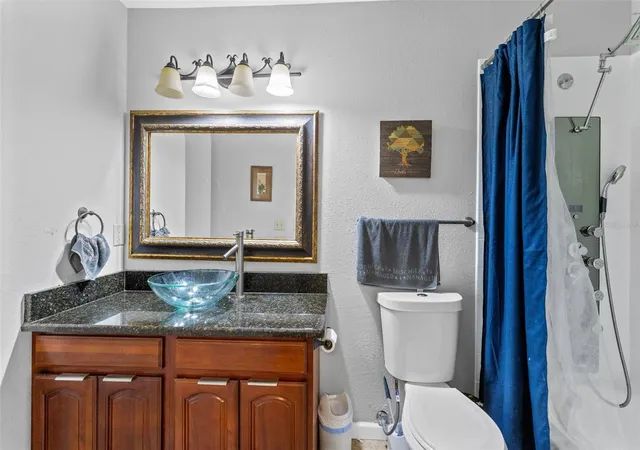 Listing Photo 4 - Condo for sale in building located at 1021 S Hiawassee Rd, Orlando, FL 32835 - Unit #3928