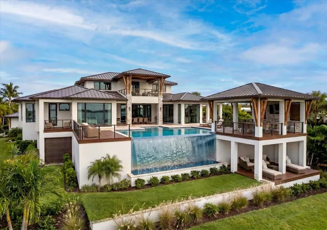 5th image of 1768 Santa Barbara Dr, Dunedin, FL 34698 | MLS# TB8521382