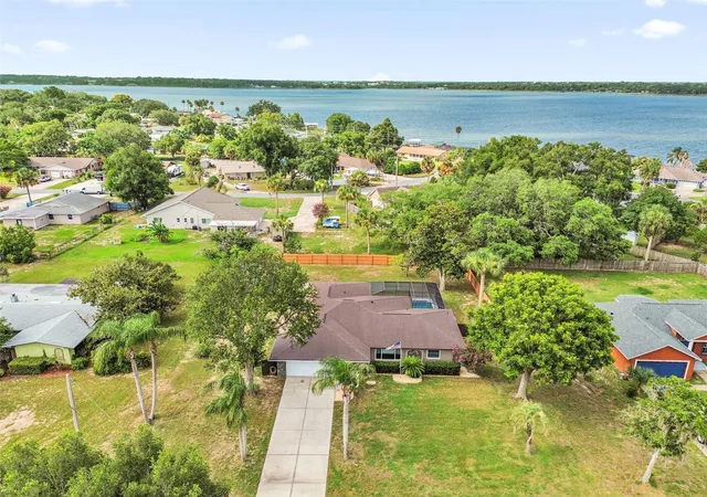 Homes for sale in Fruitland Park, FL | 5202 Sydney Rd, Fruitland Park, FL 34731 | MLS# G5114063