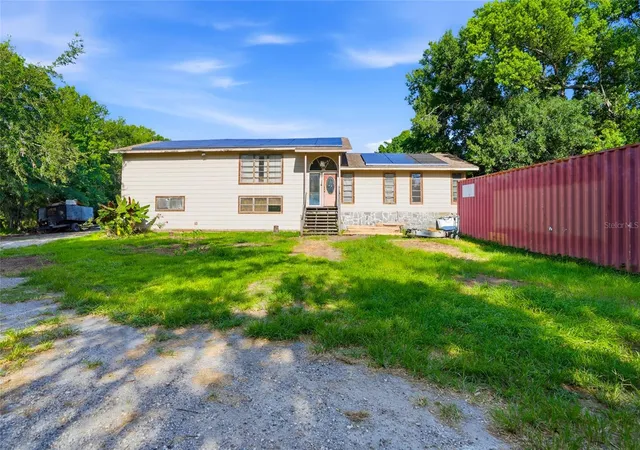 2nd image of 2347 Brookside Dr, Lutz, FL 33558 | MLS# TB8521384