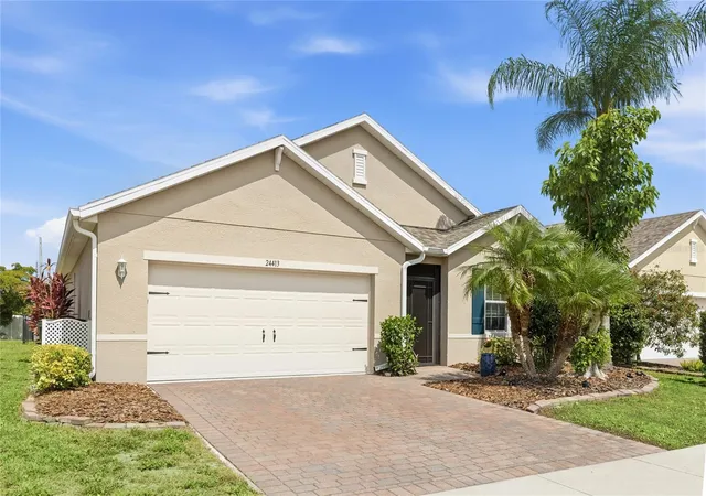 Photo 2 of Single family home for sale at 24413 Bandoni Pl, Venice, FL 34293 | MLS# A4697643 | Listing updated on 2026-10-06