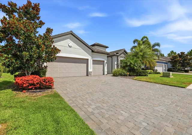 Homes for sale in Lakewood Ranch, FL | 12021 Perennial Pl, Lakewood Ranch, FL 34211 | MLS# A4697644